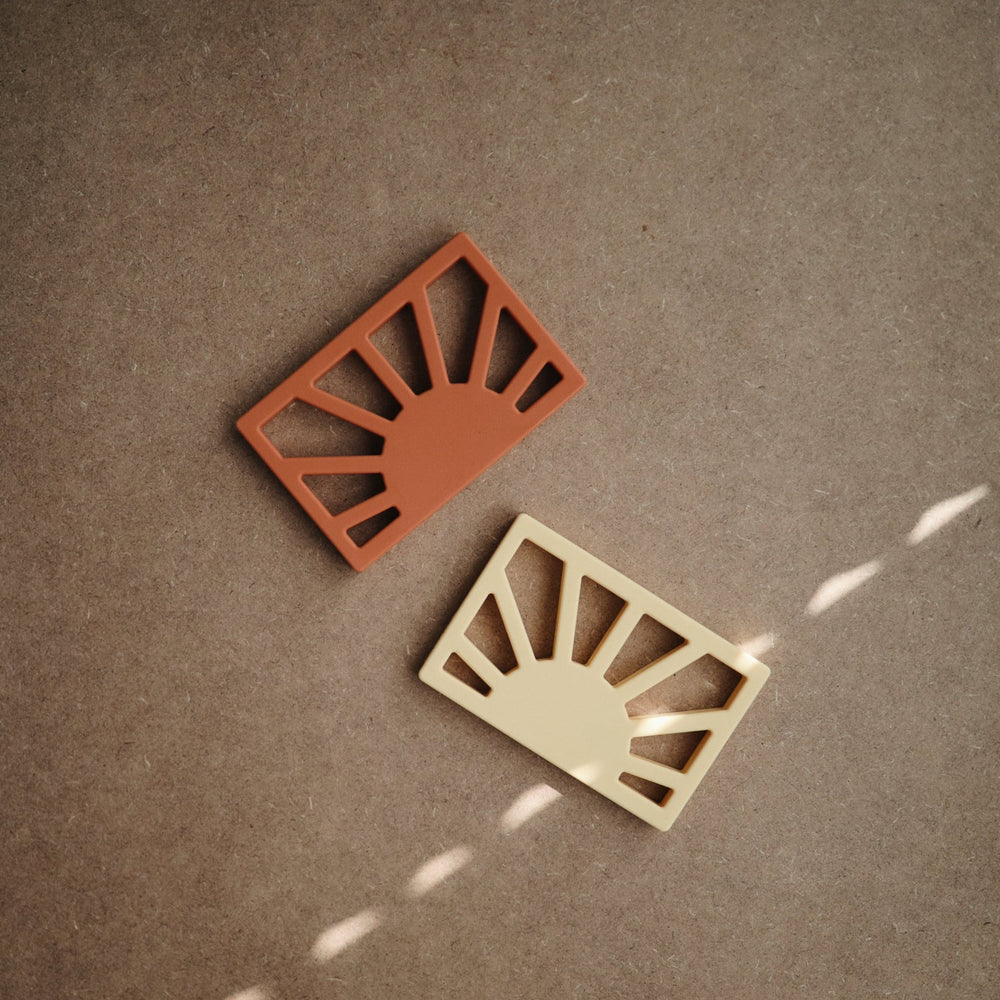 
                  
                    Sun Teether
                  
                
